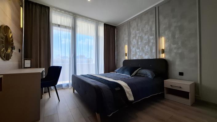 Image No.12-2 Bed Property for sale