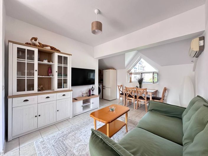 Image No.7-2 Bed Property for sale