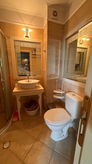 Image No.7-1 Bed Property for sale