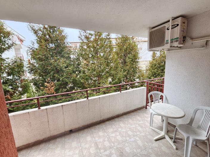 Image No.11-1 Bed Property for sale