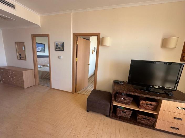 Image No.13-2 Bed Property for sale