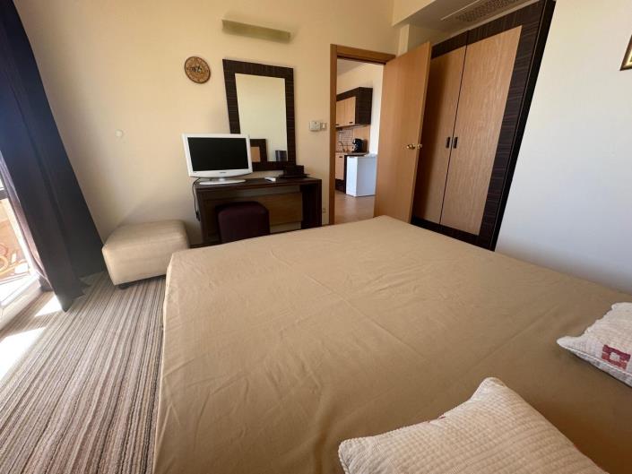 Image No.15-2 Bed Property for sale