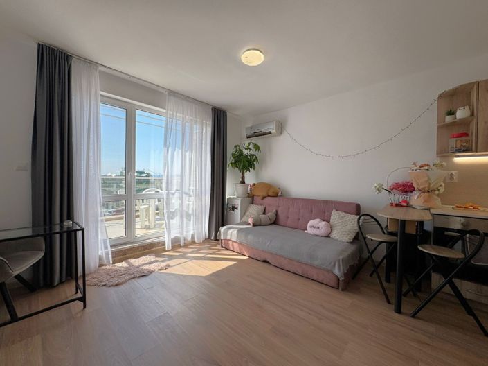 Image No.2-1 Bed Property for sale