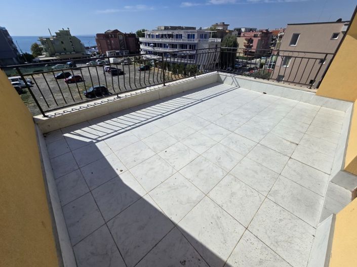 Image No.4-1 Bed Property for sale