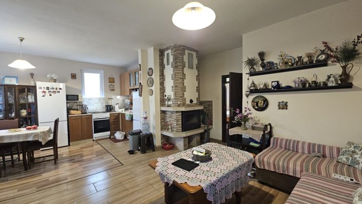 Image No.6-2 Bed Property for sale