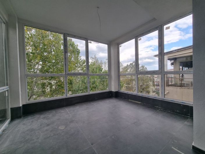 Image No.1-1 Bed Property for sale