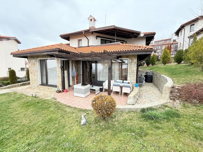 Image No.1-2 Bed Property for sale