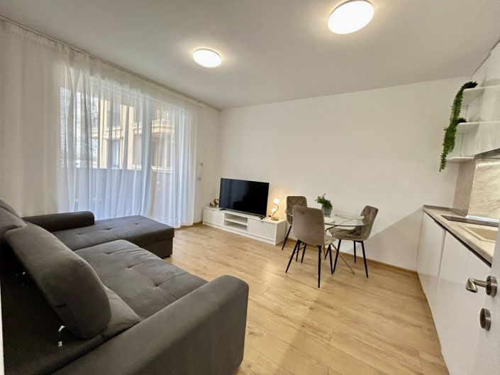 Image No.1-1 Bed Property for sale