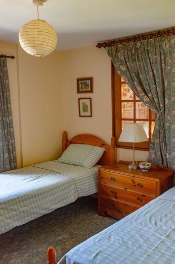 Image No.17-13 Bed House for sale