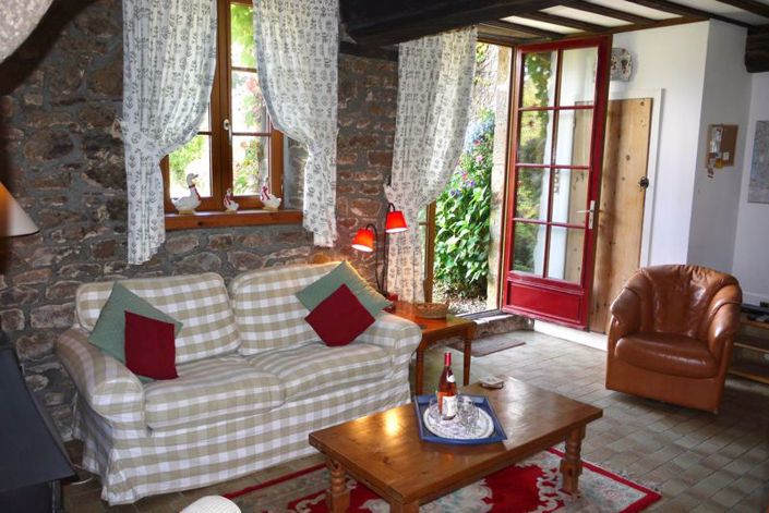 Image No.42-13 Bed House for sale