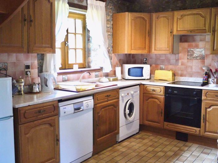 Image No.41-13 Bed House for sale