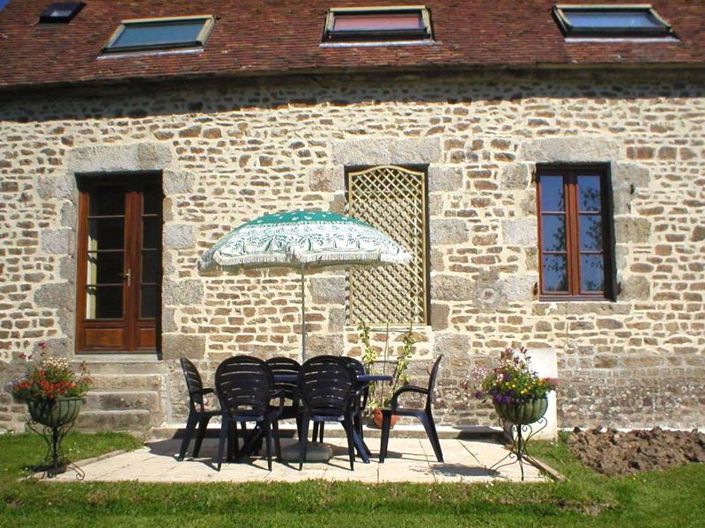 Image No.53-13 Bed House for sale