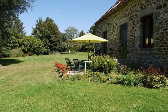 Image No.54-13 Bed House for sale