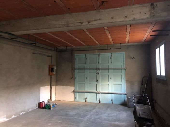 Image No.40-2 Bed House for sale