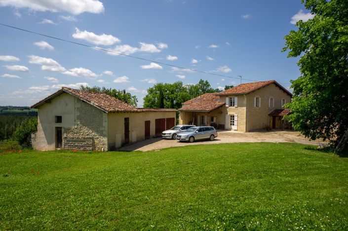 Image No.19-5 Bed Property for sale