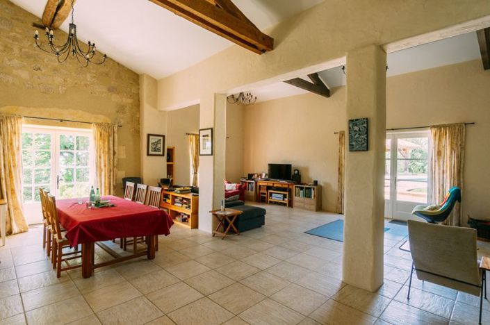 Image No.3-5 Bed Property for sale