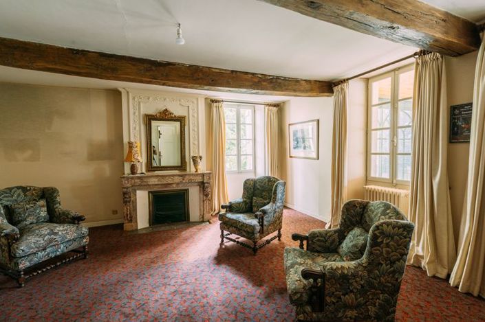 Image No.11-9 Bed Country House for sale