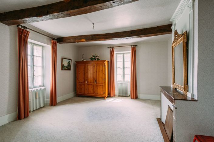 Image No.13-9 Bed Country House for sale