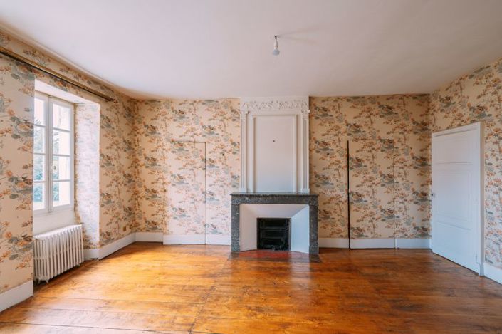 Image No.16-9 Bed Country House for sale