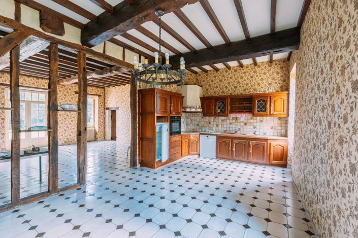 Image No.8-9 Bed Country House for sale