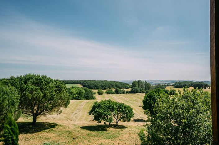 Image No.12-5 Bed House for sale