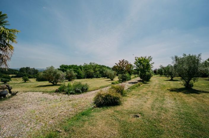 Image No.29-5 Bed House for sale