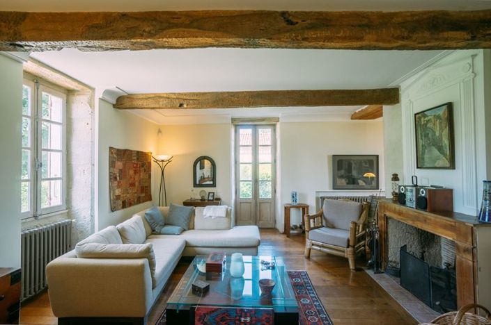 Image No.8-5 Bed House for sale