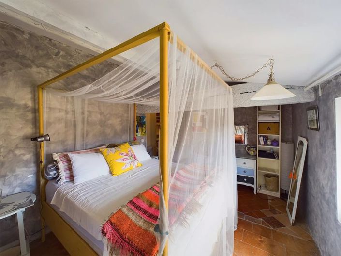 Image No.11-3 Bed Townhouse for sale