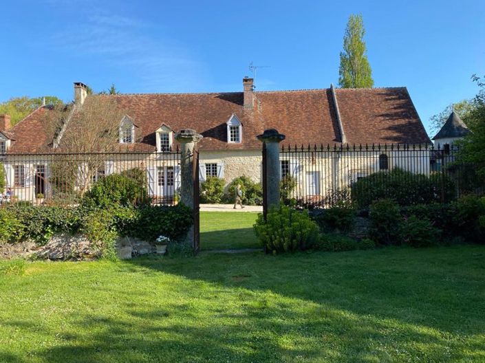 Image No.18-12 Bed House for sale