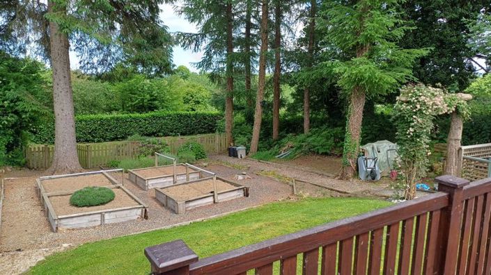 Image No.34-4 Bed House for sale