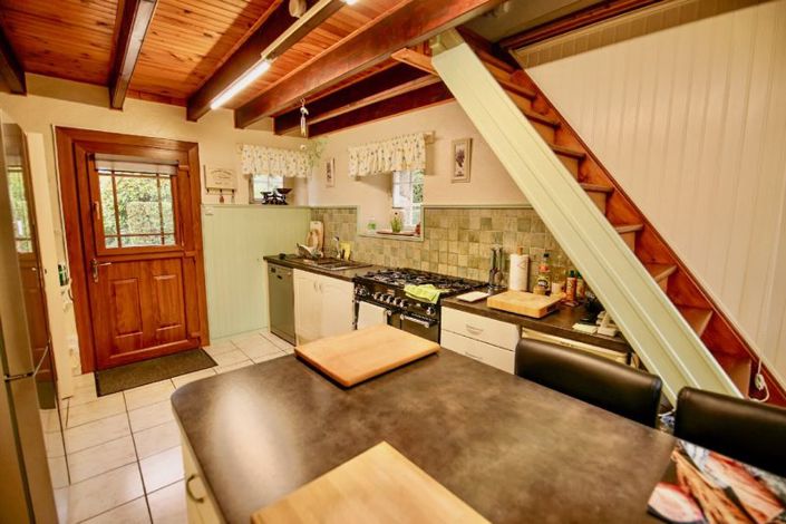 Image No.8-4 Bed House for sale