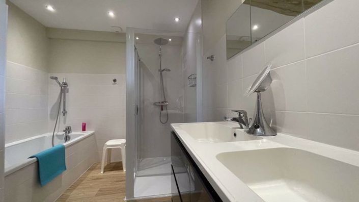 Image No.27-4 Bed House for sale