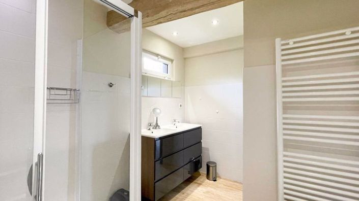 Image No.30-4 Bed House for sale