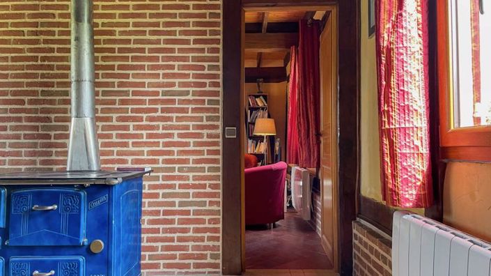 Image No.8-4 Bed House for sale