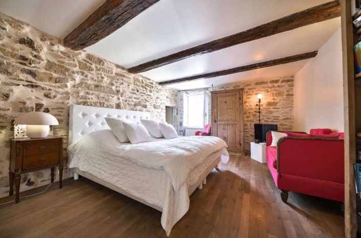 Image No.10-3 Bed House for sale