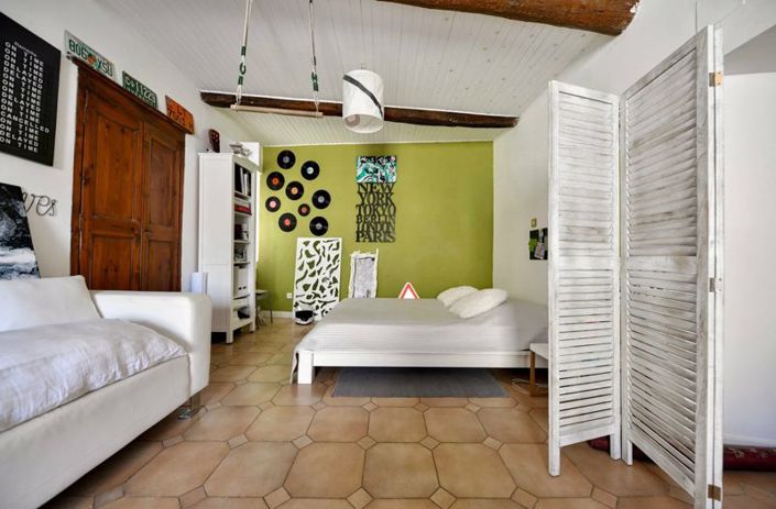 Image No.17-3 Bed House for sale