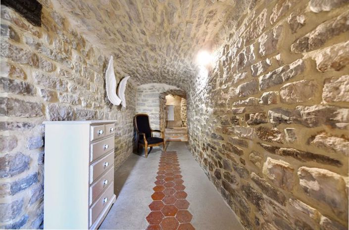 Image No.18-3 Bed House for sale