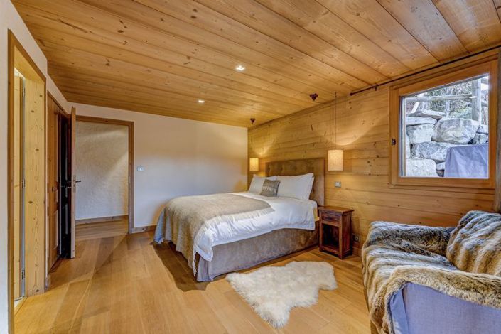 Image No.15-5 Bed Chalet for sale