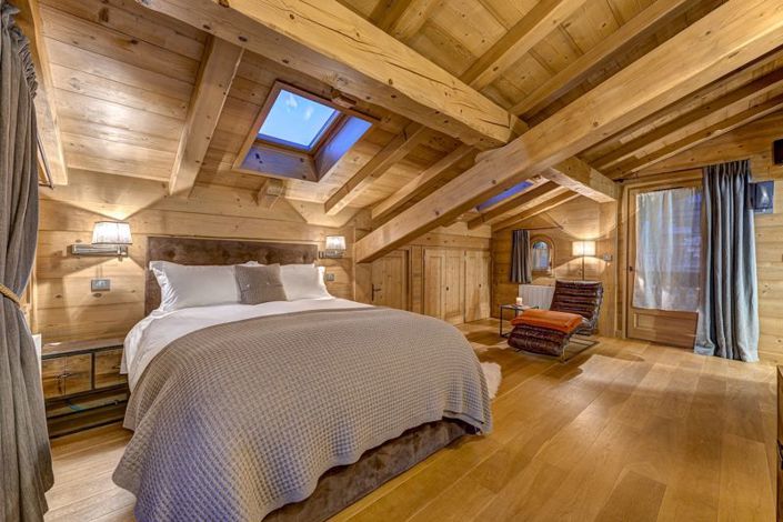 Image No.21-5 Bed Chalet for sale