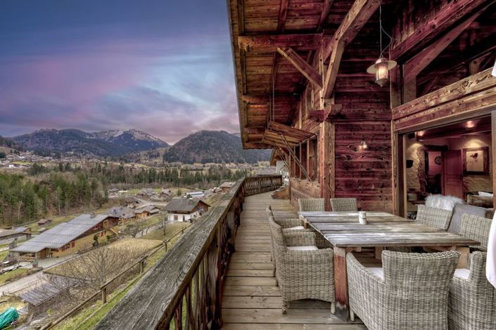 Image No.25-5 Bed Chalet for sale