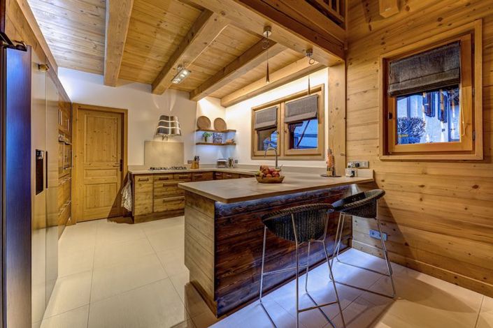 Image No.28-5 Bed Chalet for sale