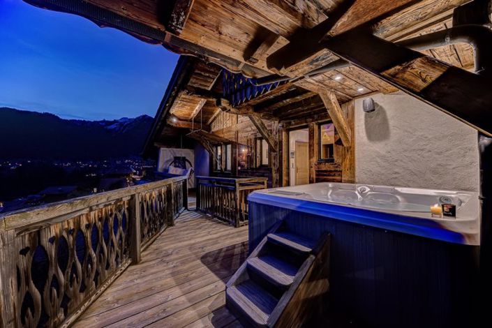 Image No.36-5 Bed Chalet for sale