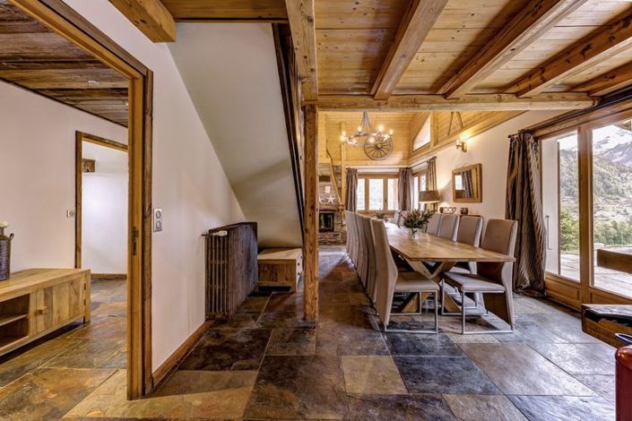 Image No.3-7 Bed Chalet for sale