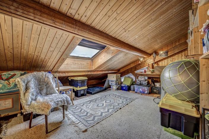 Image No.10-2 Bed House for sale