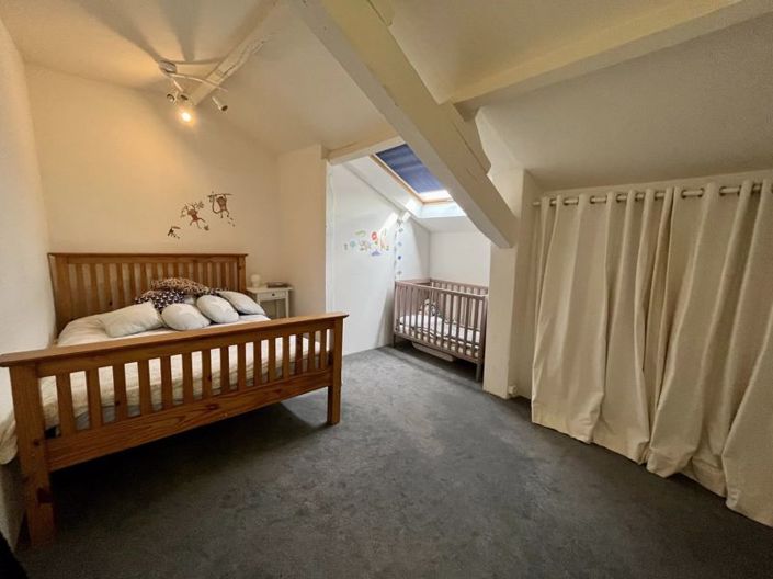 Image No.16-4 Bed House for sale