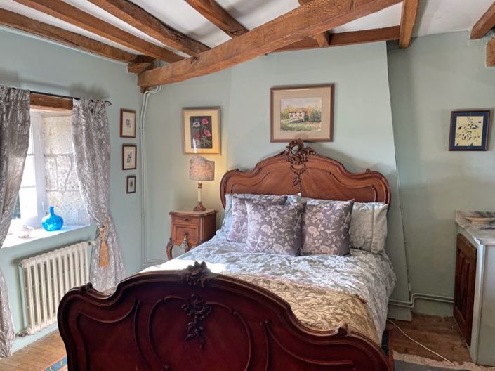 Image No.12-6 Bed House for sale