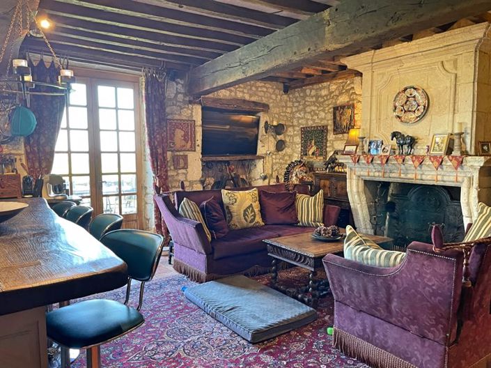 Image No.6-6 Bed House for sale