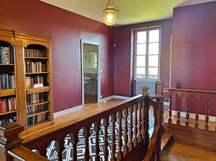 Image No.11-3 Bed House for sale