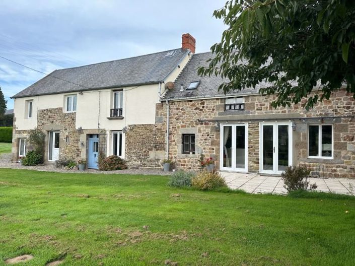 Image No.1-5 Bed House for sale