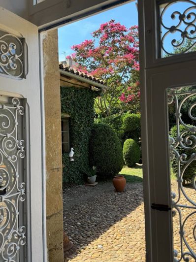 Image No.31-3 Bed Townhouse for sale